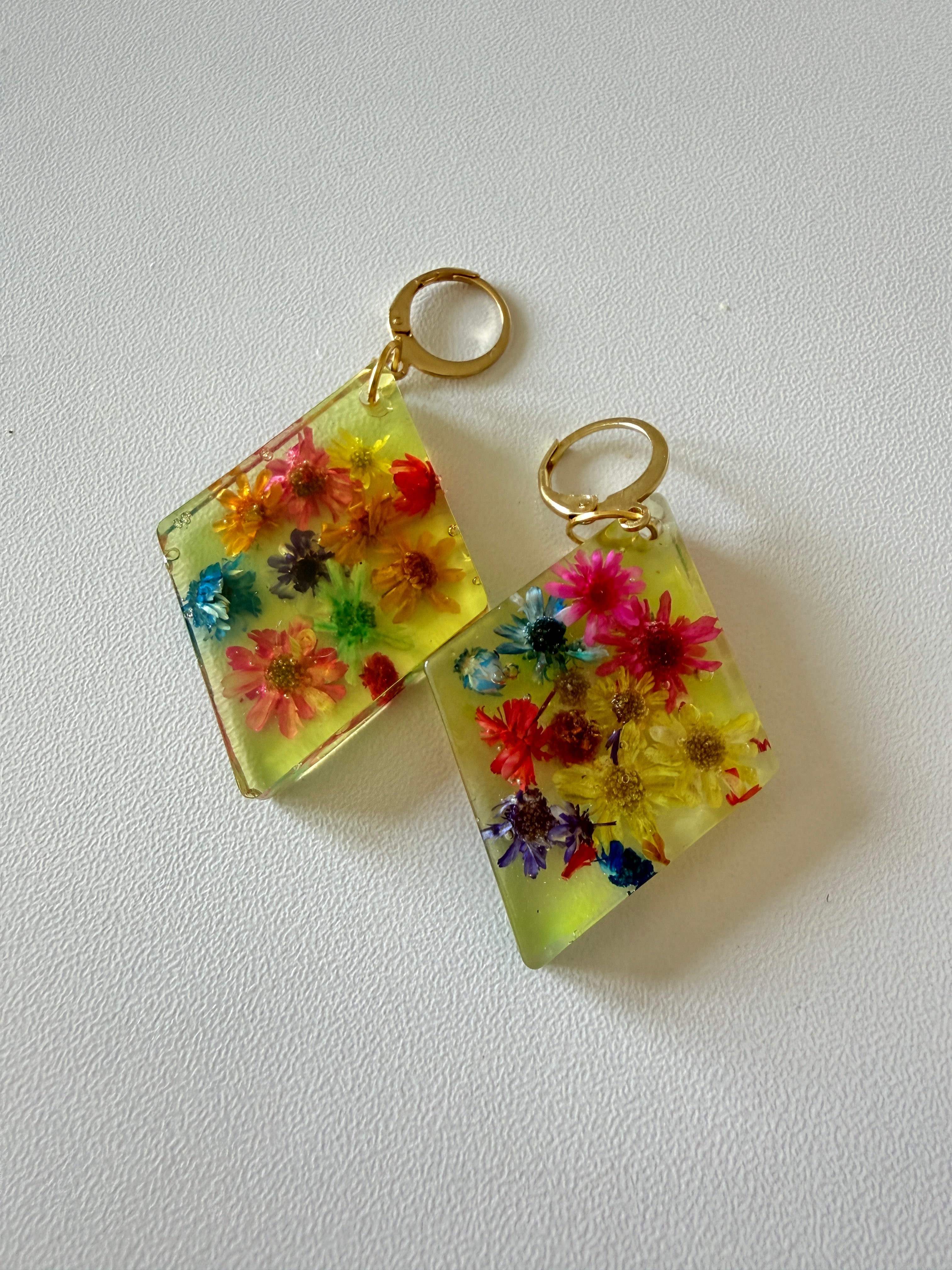 Pendientes en resina